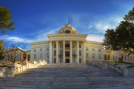 Alabama Capitol (Photo: Flickr, sunsurfr)