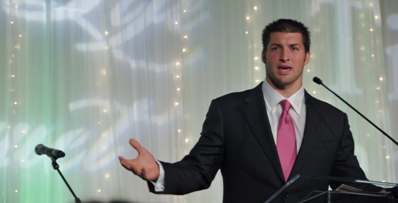 Tim Tebow speaks at a fundraiser (Photo: Dhanny Prawira)