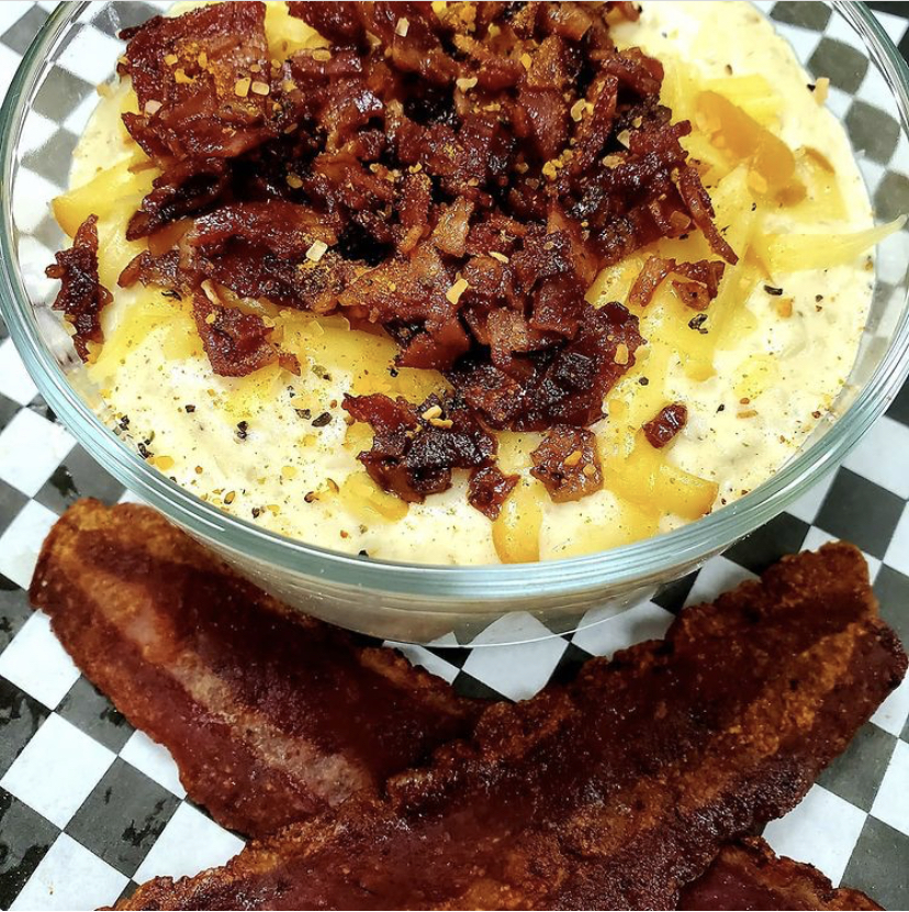 grits and bacon 