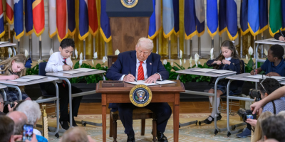 Trump issues NIL executive order on same day SCORE Act passes in U.S