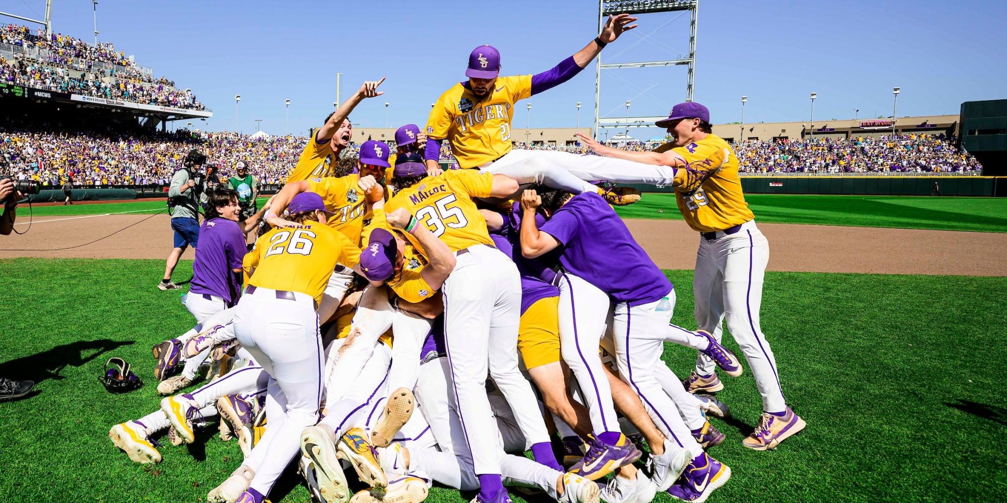 LSU Tigers win eighth baseball national title with two-game sweep over ...