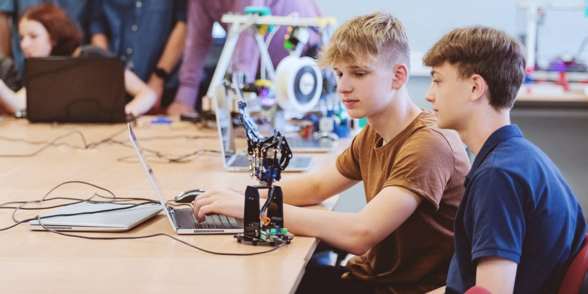 Alabama House unanimously passes bills get more qualified career tech instructors into classrooms